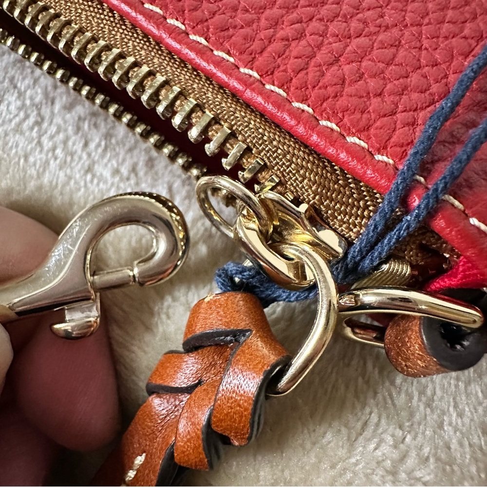 Dooney & Bourke Pebble Leather East/West Convertible Wristlet Crossbody Red NWT - Picture 6 of 13